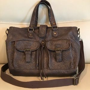 American Eagle brown leather satchel w pockets